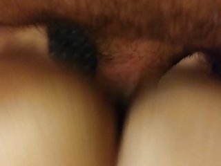 而不是巡逻,婴儿乱搞一个无形的男性