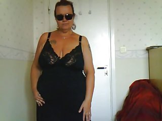 成熟 女士 与大 tits 乱搞 黑色, 性感的老板