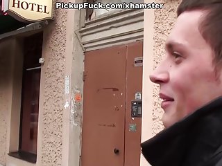 哥德,做了一个婊子纹身决定干她然后